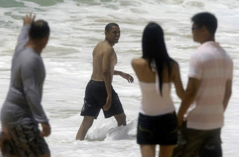 Obama at Sandy Beach - Hawaii vacation