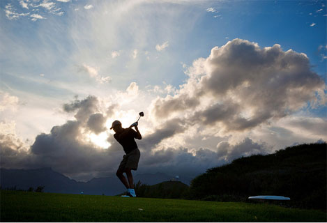 Obama golfing at Kaneohe Klipper in Hawaii