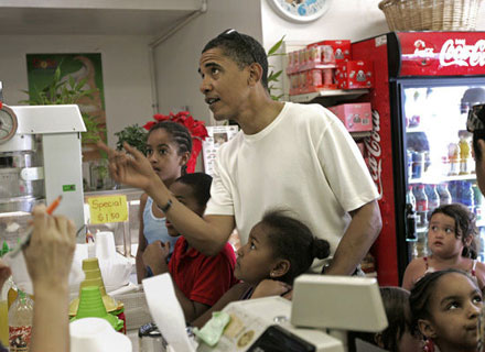 Obama orders shave ice in hawaii kai